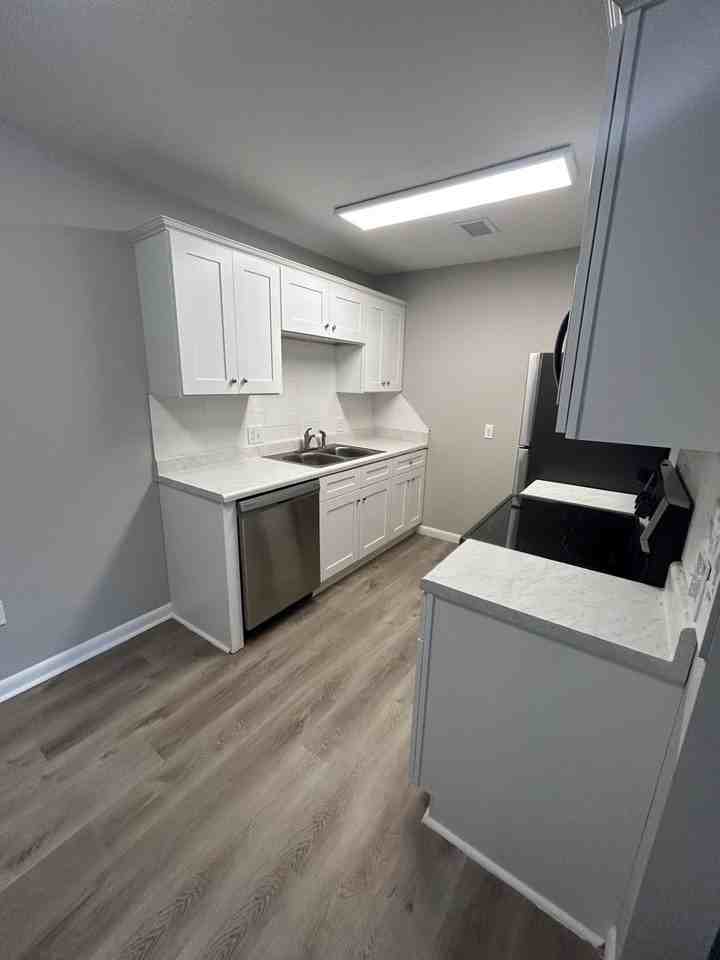 711 Melody Ln #B8 - Photo 3 of 11