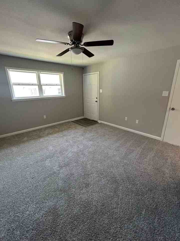 711 Melody Ln #B8 - Photo 5 of 11