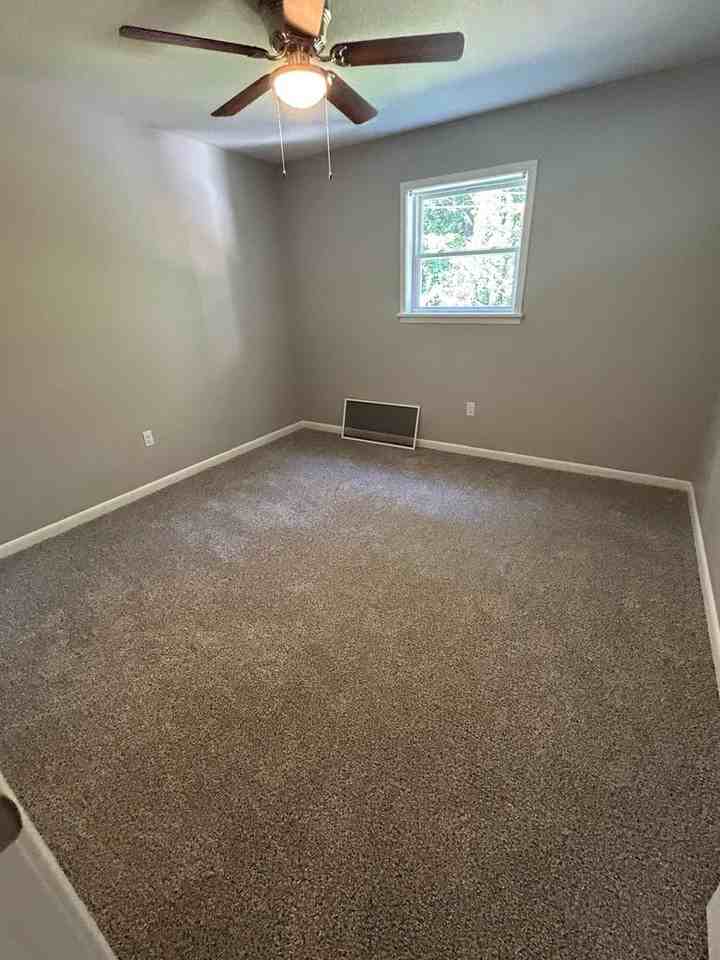 711 Melody Ln #B8 - Photo 7 of 11
