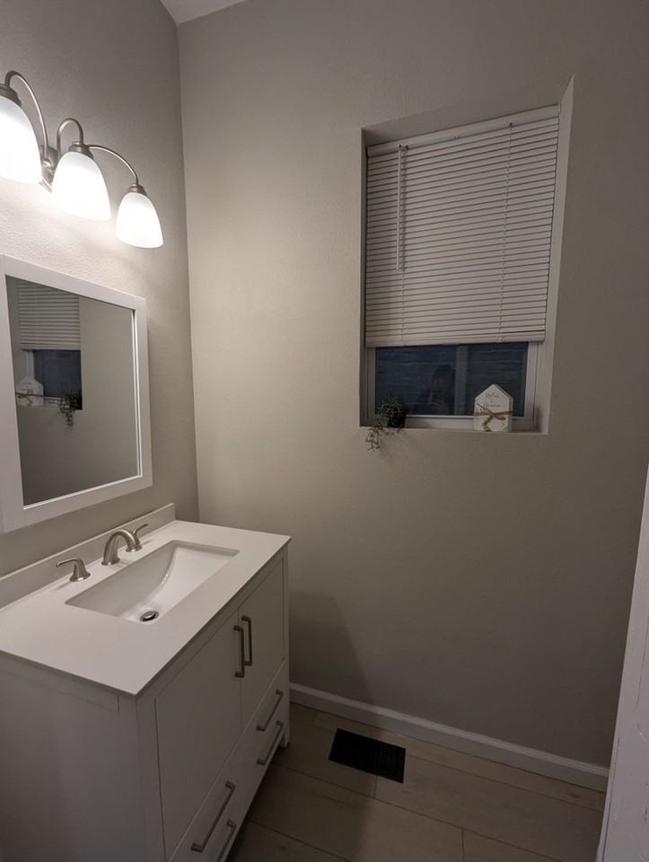 3242 Michigan Ave - Photo 6 of 14