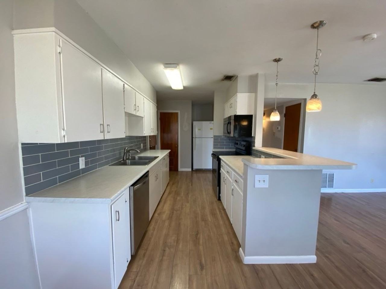 1902 Webster St - Photo 3 of 14