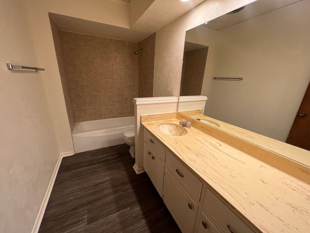 6602 Wiethorn Dr - Photo 3 of 13