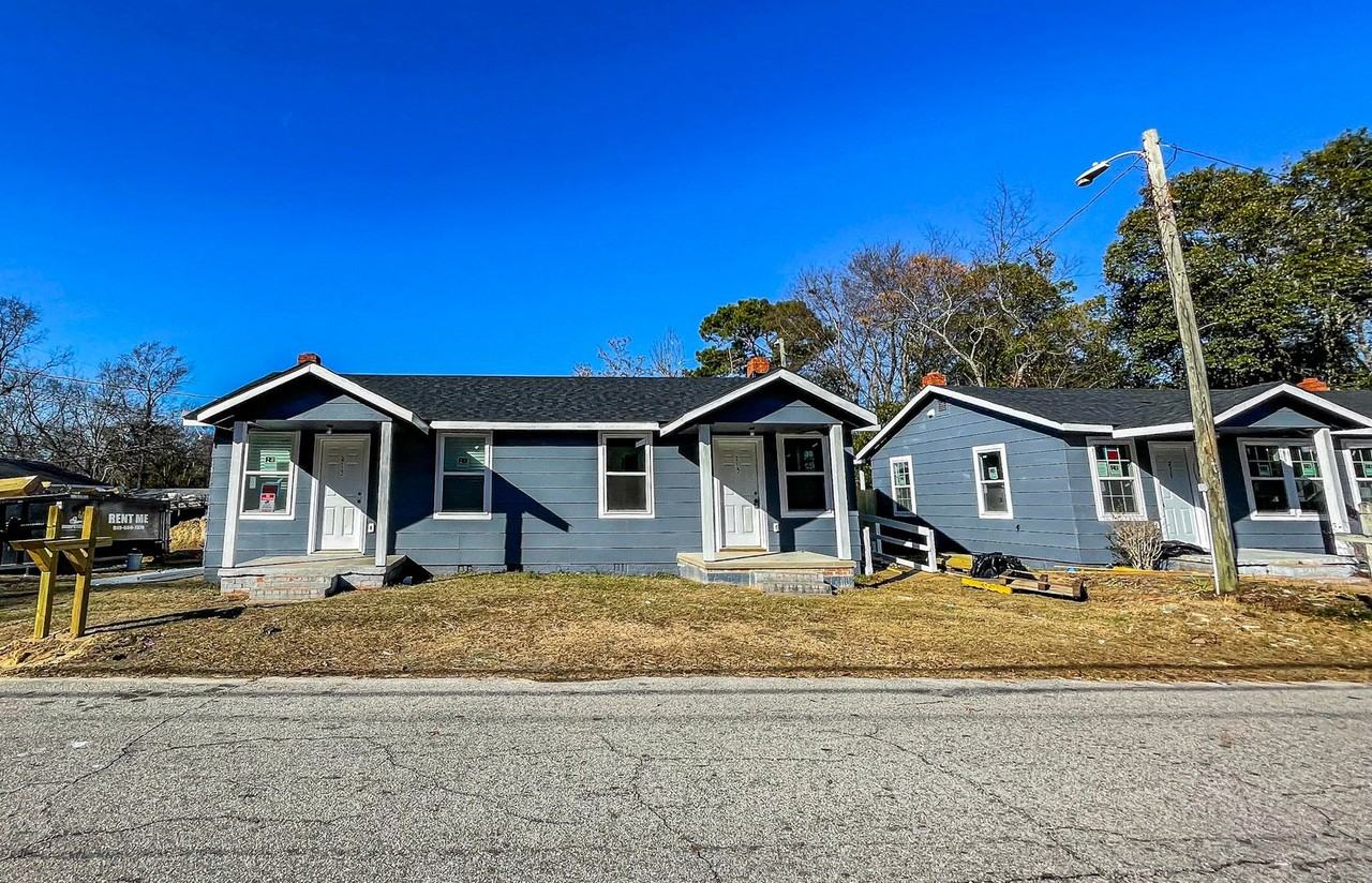 217 Andy St - Photo 2 of 10