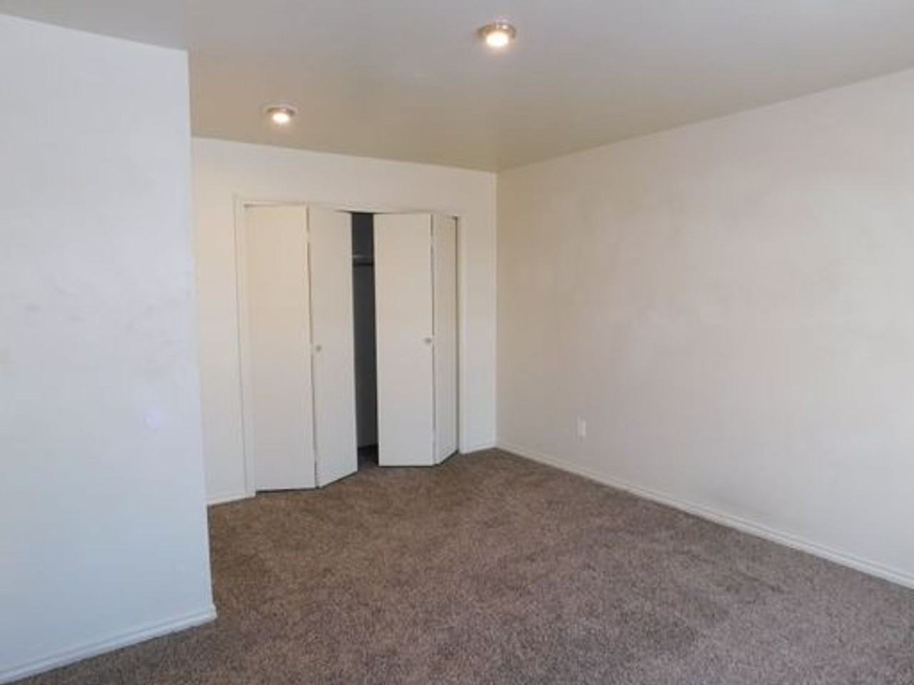2426 Allegheny Dr - Photo 6 of 14