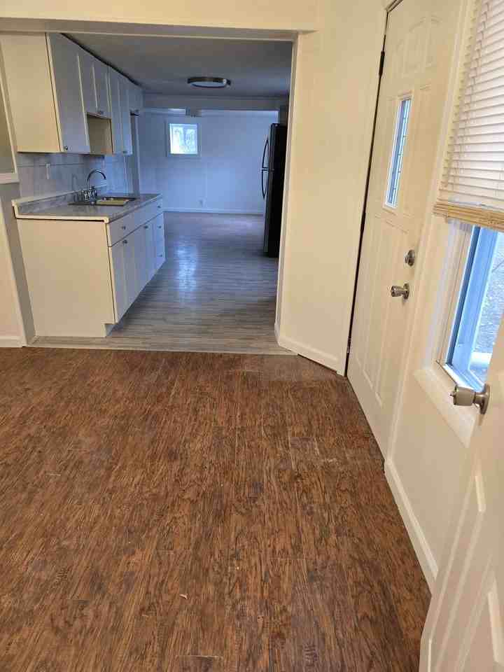 320 Twin Dr - Photo 2 of 11