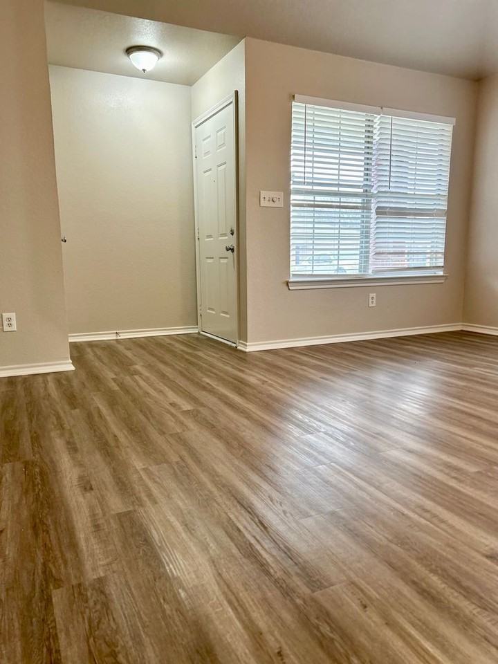 314 Schumacher Dr - Photo 2 of 19