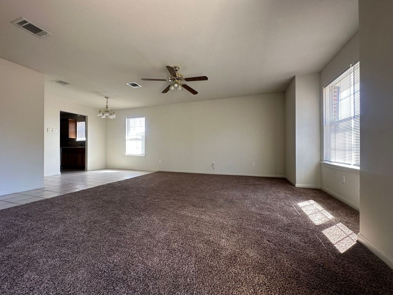 211 Cathy Dr - Photo 2 of 8