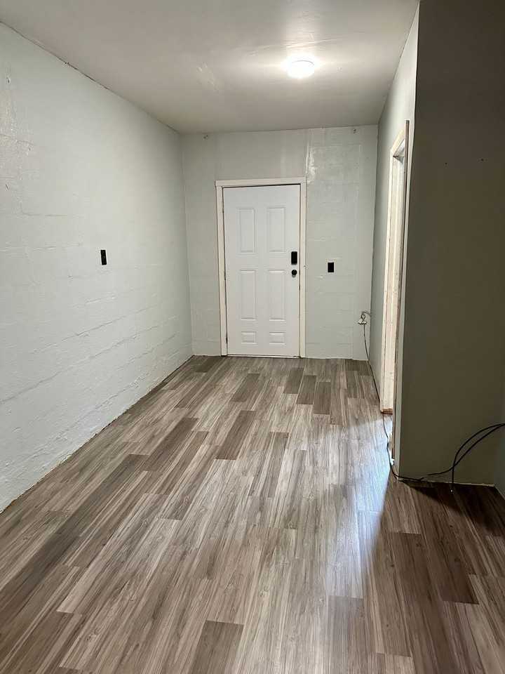 7568 GH - Photo 3 of 23