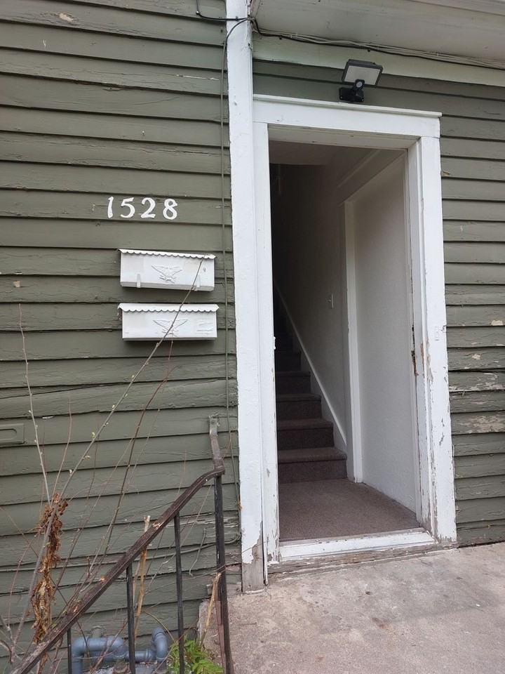 1528 9th Ave - Photo 2 of 23