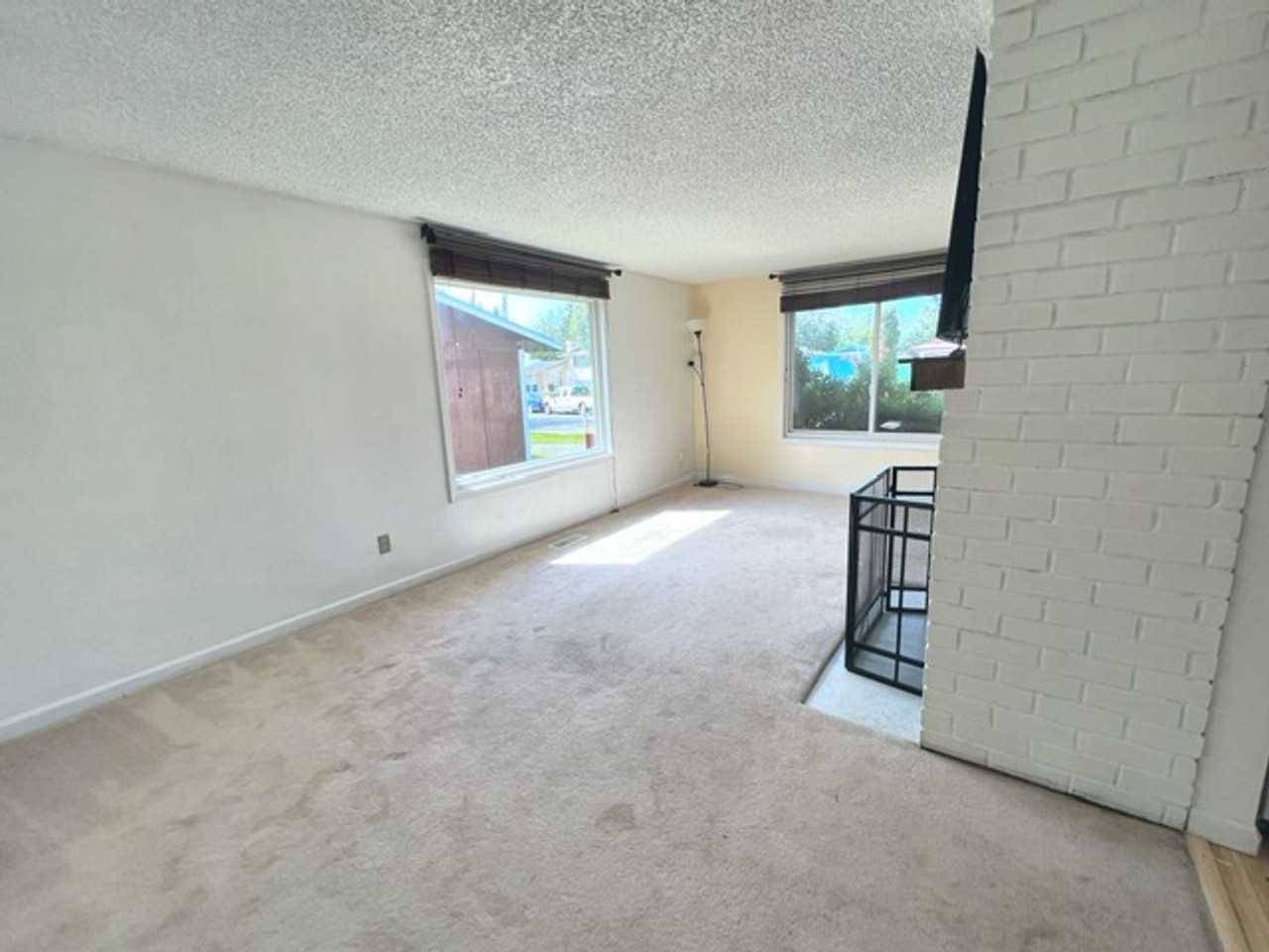 1635 Dolina Cir - Photo 3 of 37