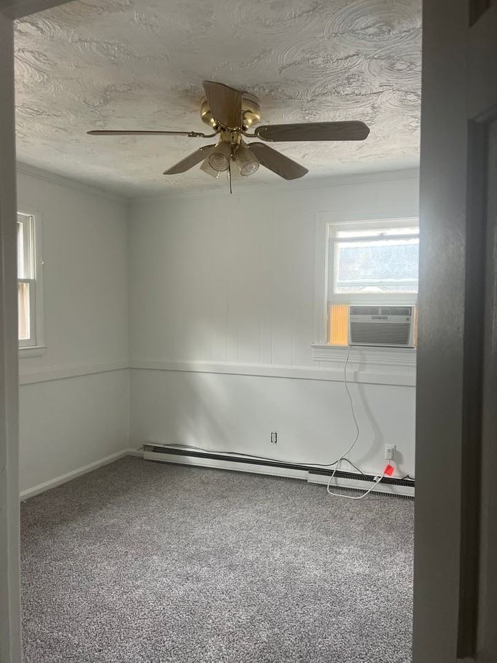 909 Skyland St - Photo 3 of 7