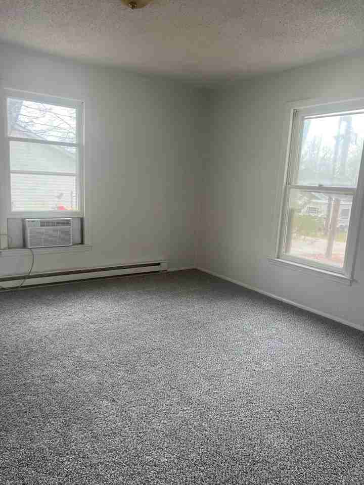 909 Skyland St - Photo 4 of 7