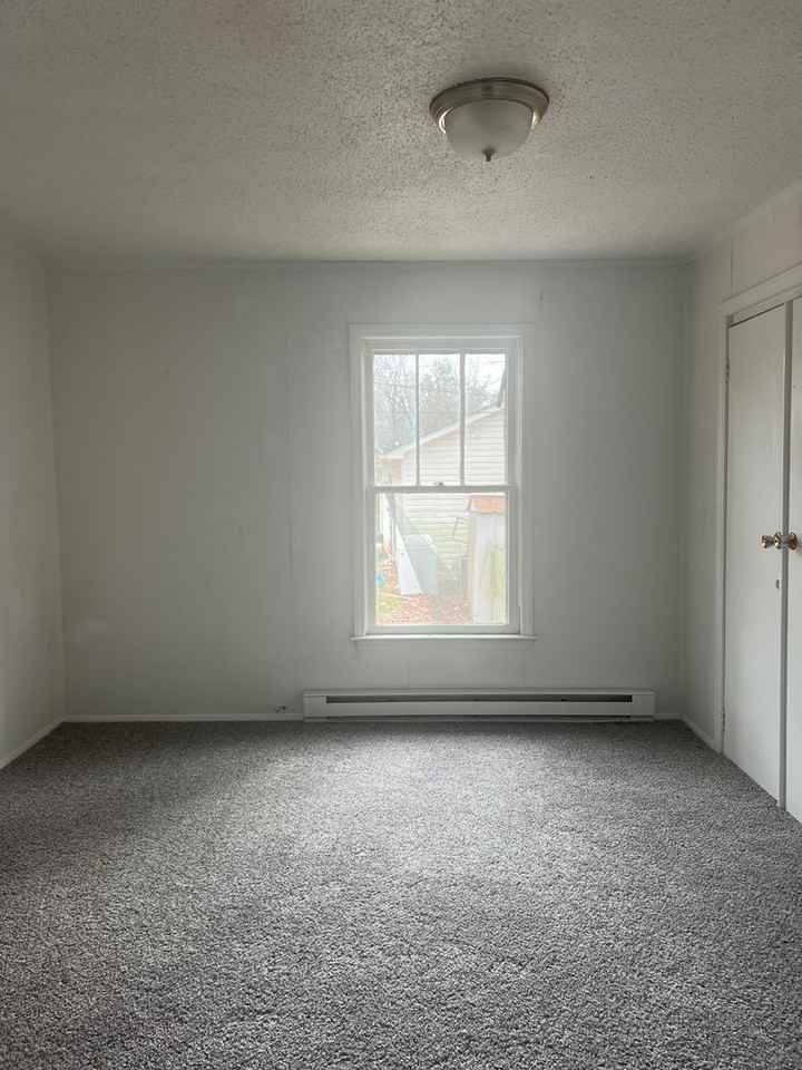 909 Skyland St - Photo 5 of 7