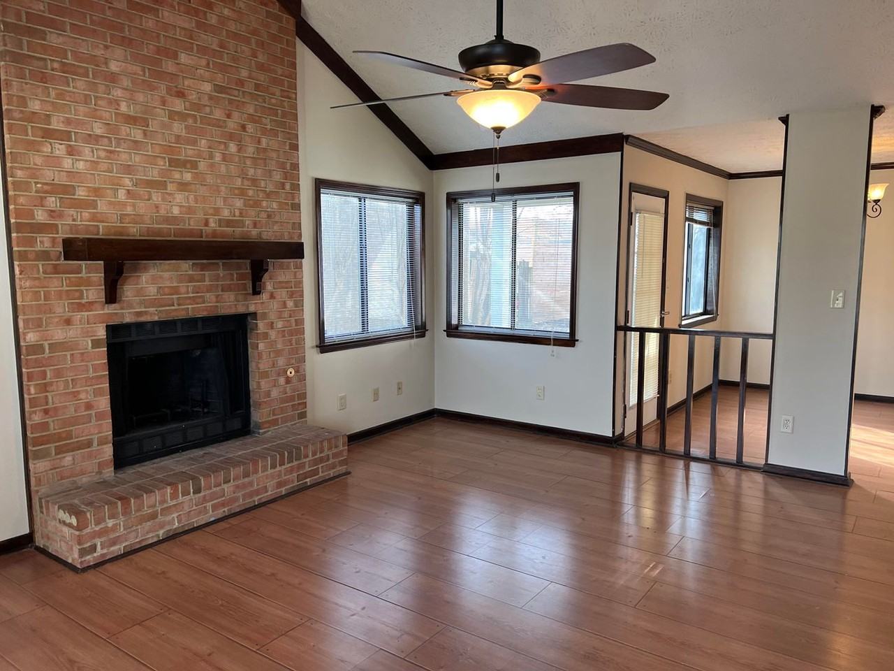 1536 Westminster Dr - Photo 4 of 20