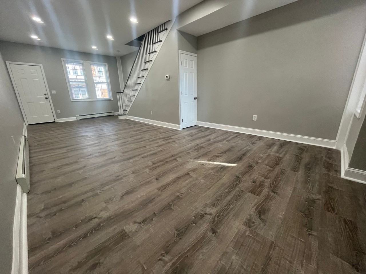 1252 Carl Miller Blvd - Photo 3 of 14