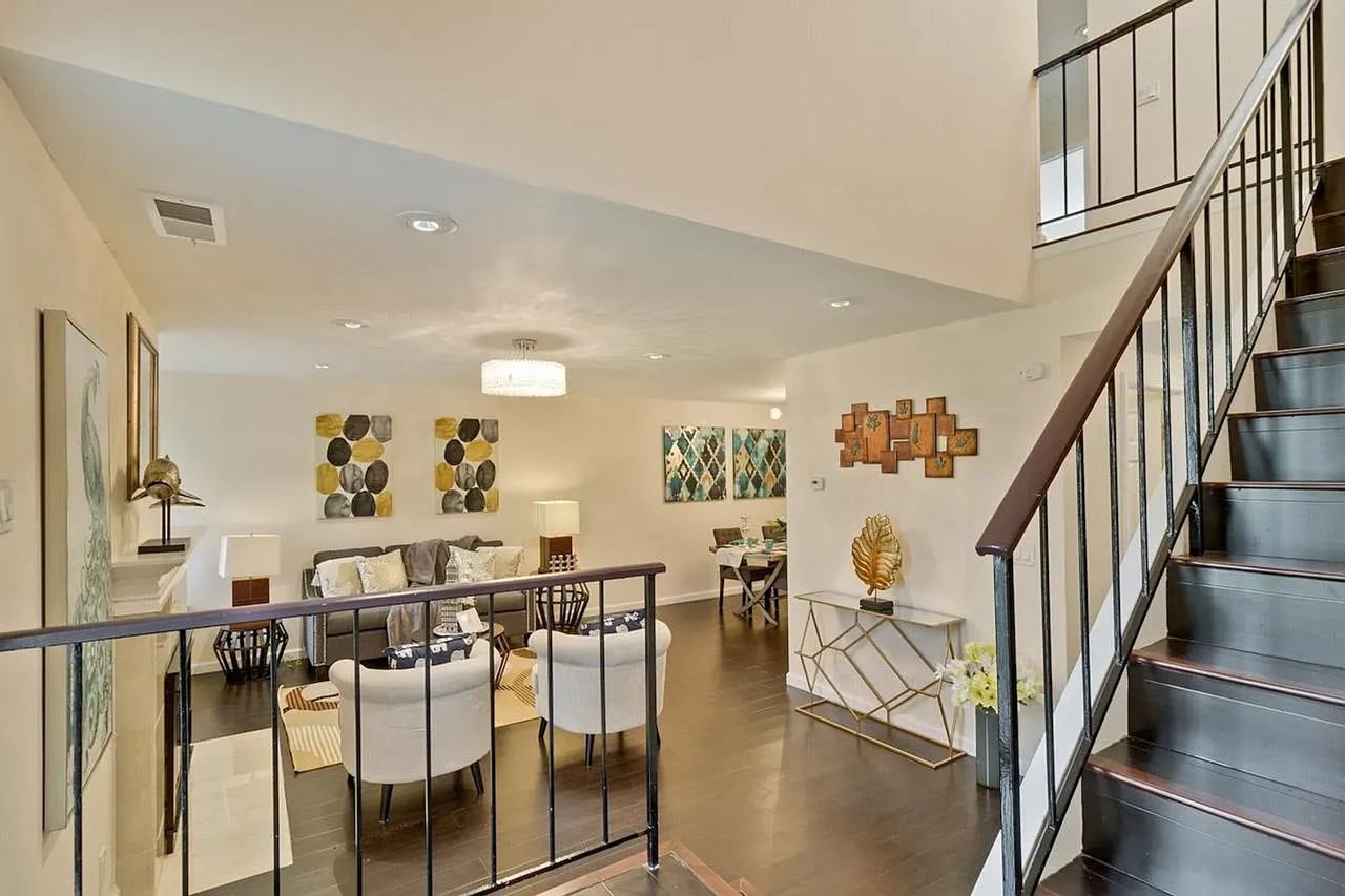 1026 Gull Ave - Photo 3 of 24