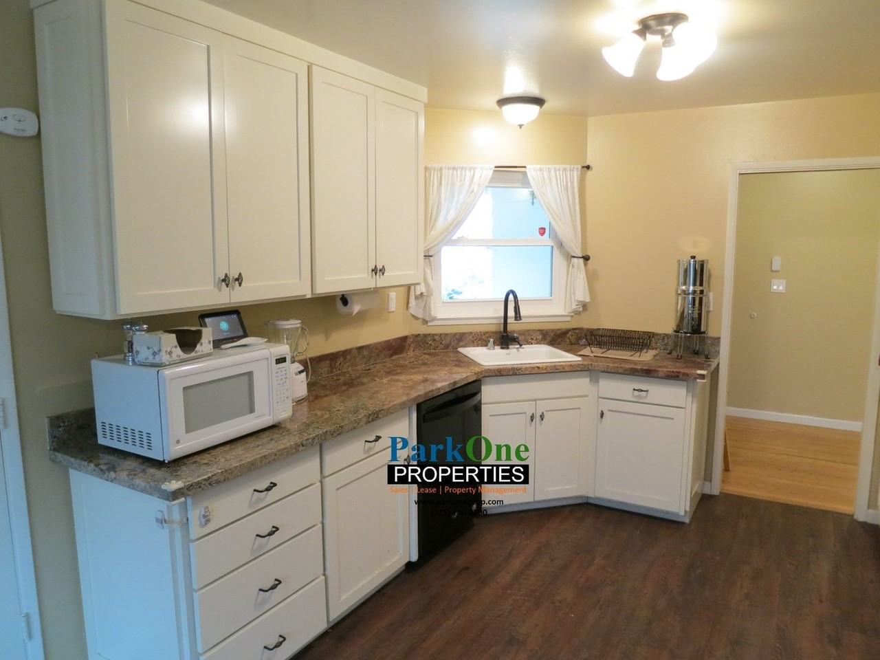 4509 Fieldcrest Dr - Photo 2 of 29