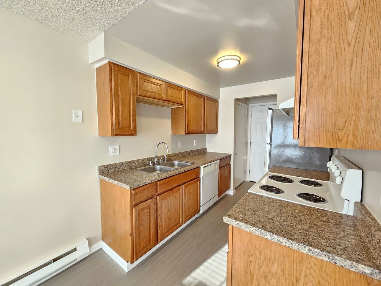 1712 W 2nd Ave - Photo 6 of 20