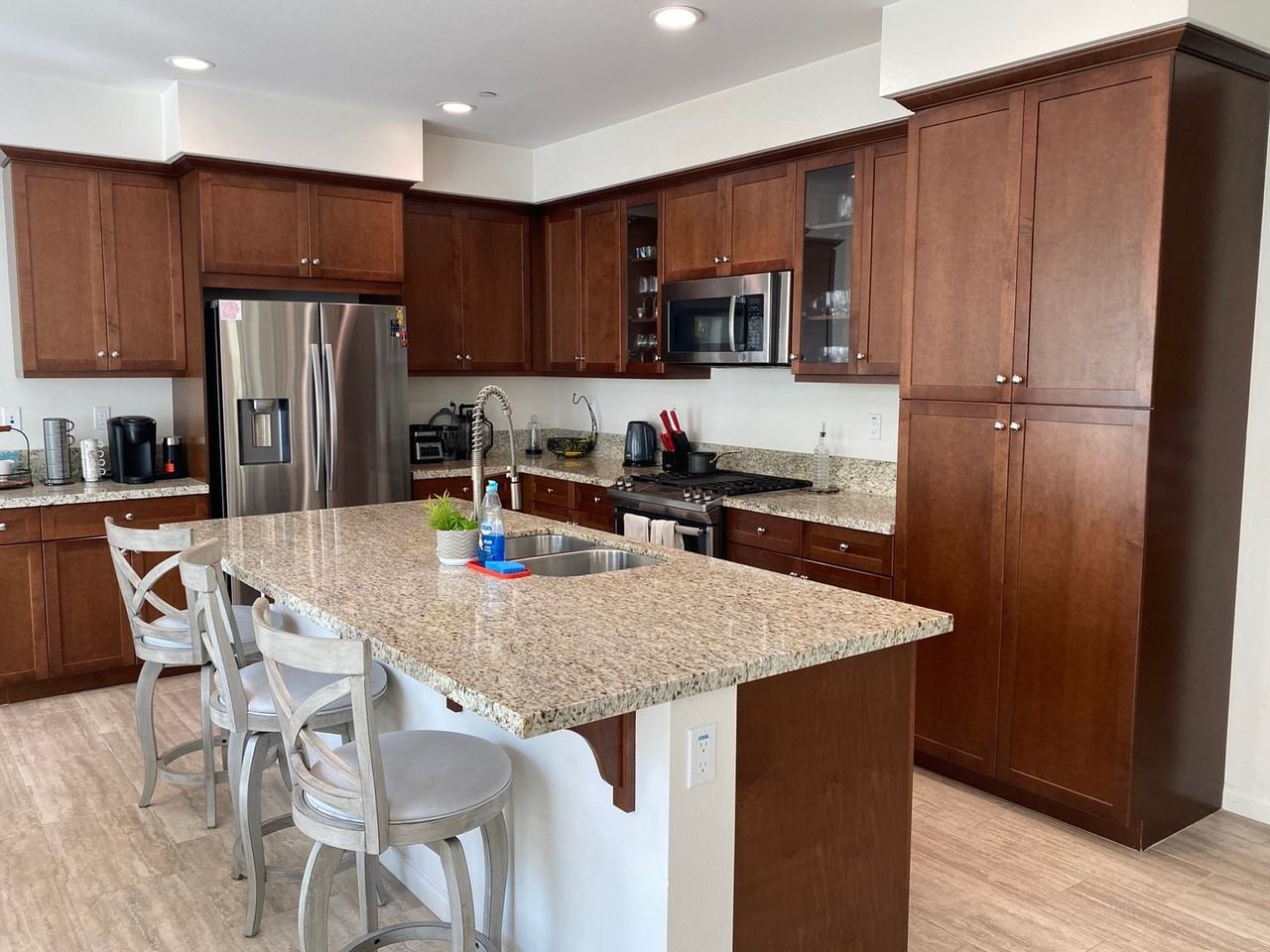 982 Sea Glass Way - Photo 4 of 20