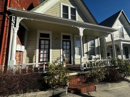 featured image of 418 Broad St