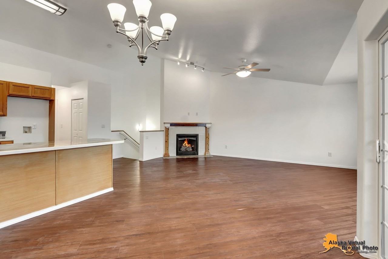 5621 Sapphire Loop - Photo 2 of 36