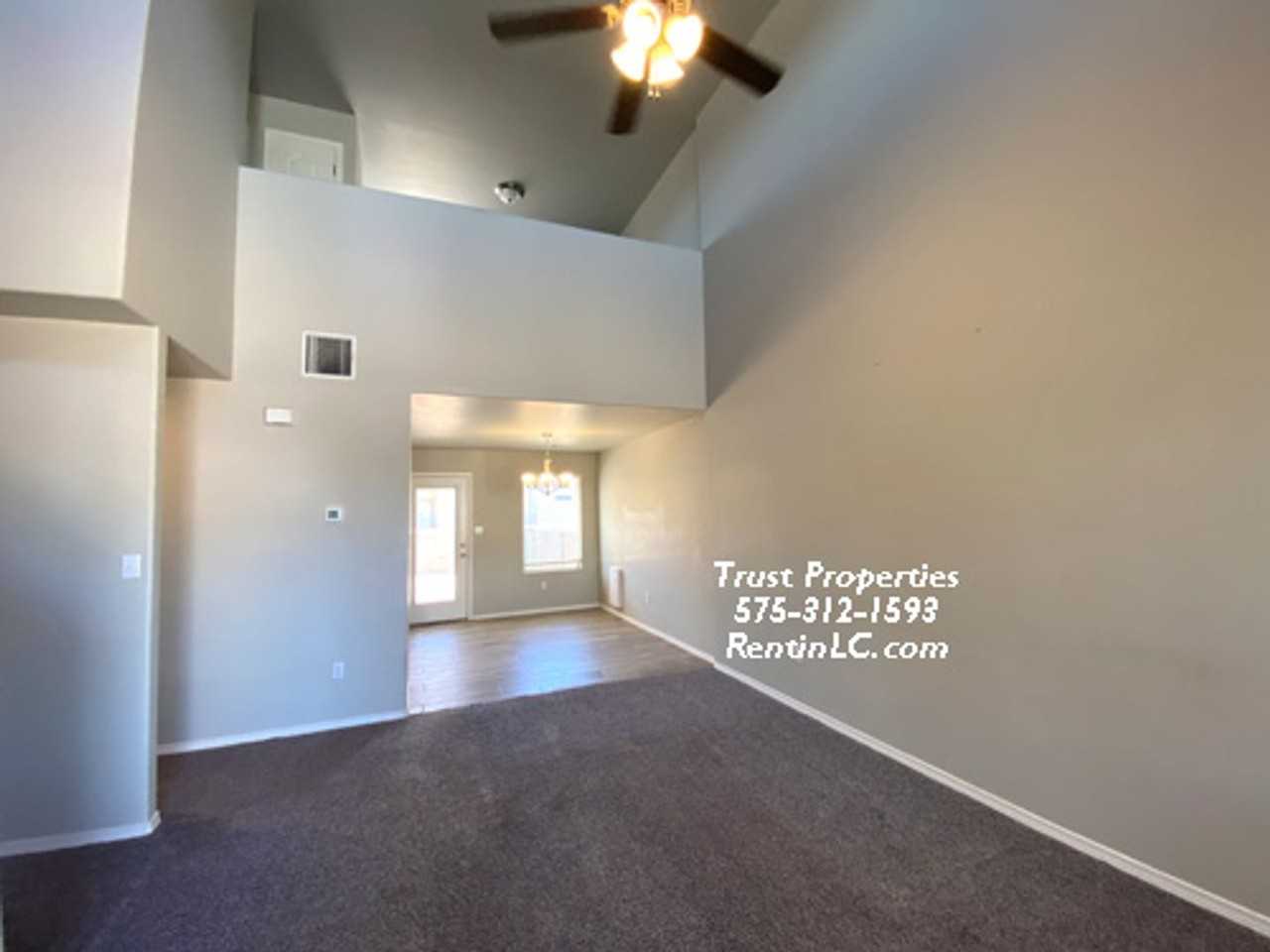 2977 Borroughs St - Photo 2 of 8