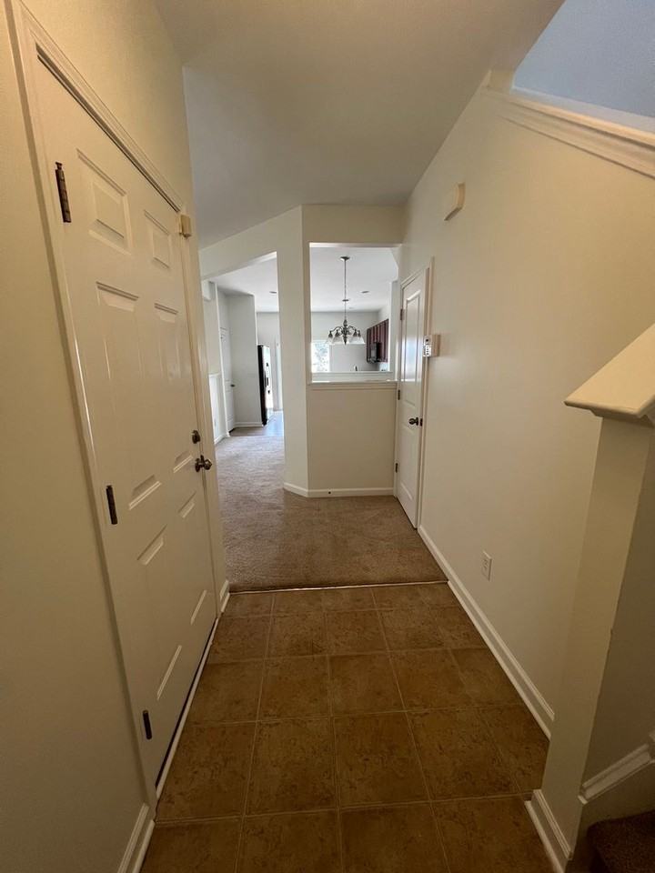 44 Pennyroyal Way - Photo 2 of 21