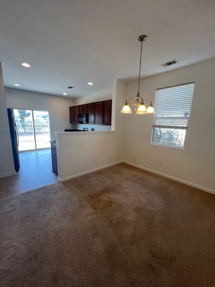 44 Pennyroyal Way - Photo 4 of 21