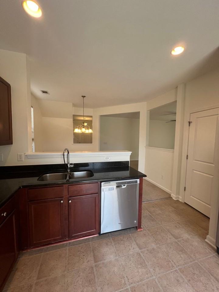 44 Pennyroyal Way - Photo 6 of 21