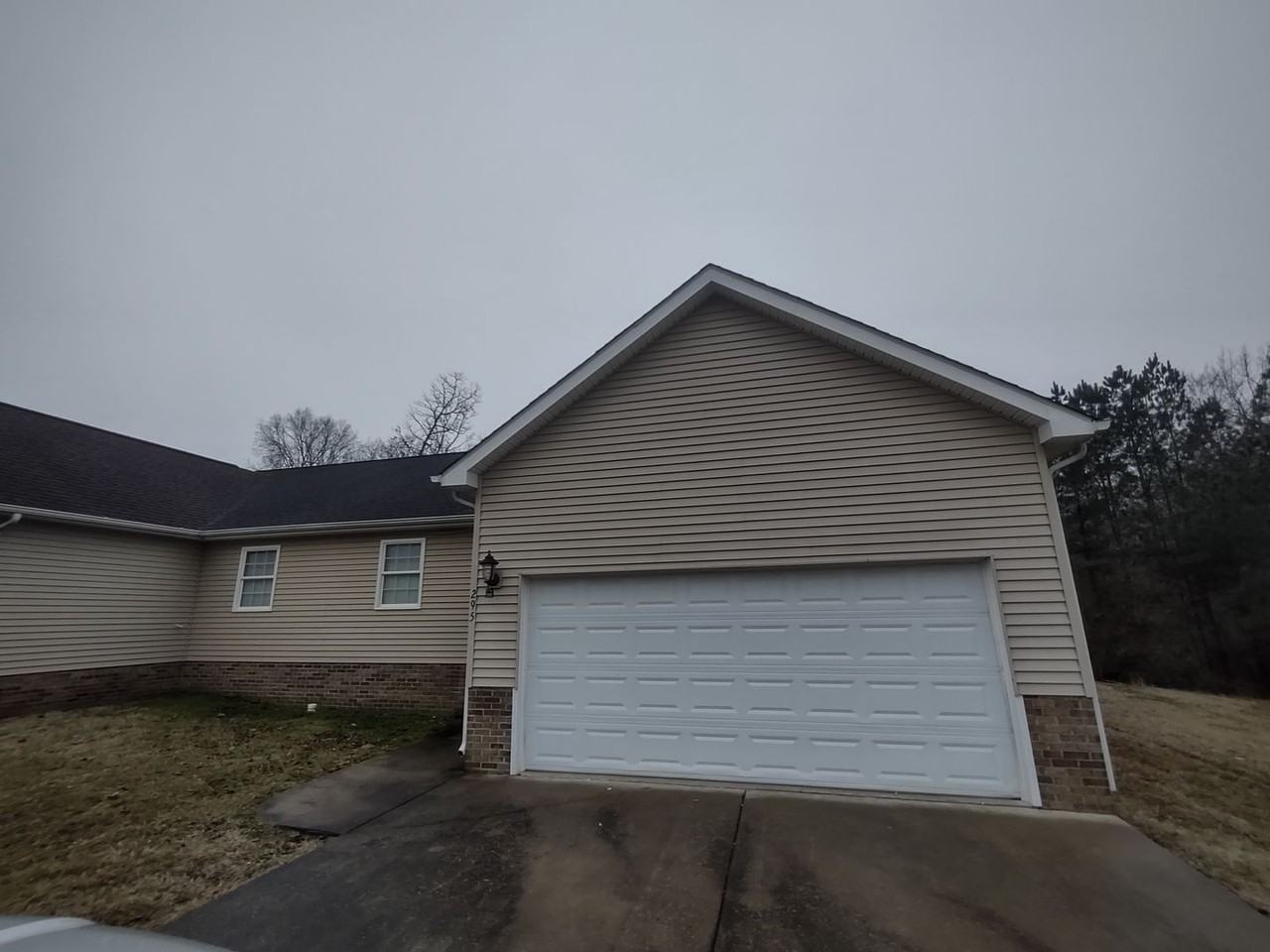 295 Tara Ct - Photo 2 of 19