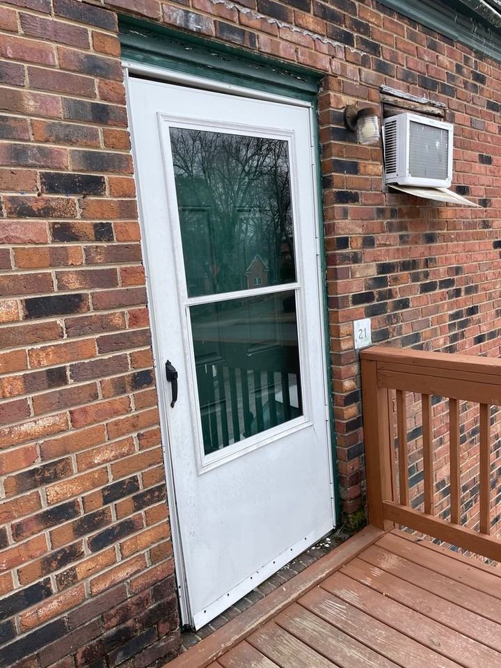 436 W Main St #18 - Photo 2 of 12