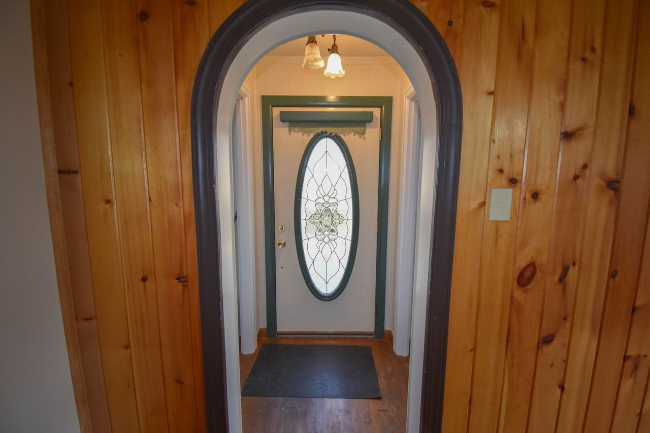 219 Woodward Ave - Photo 7 of 39