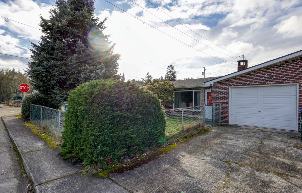 503 N 5th Ave Sw - Photo 2 of 23
