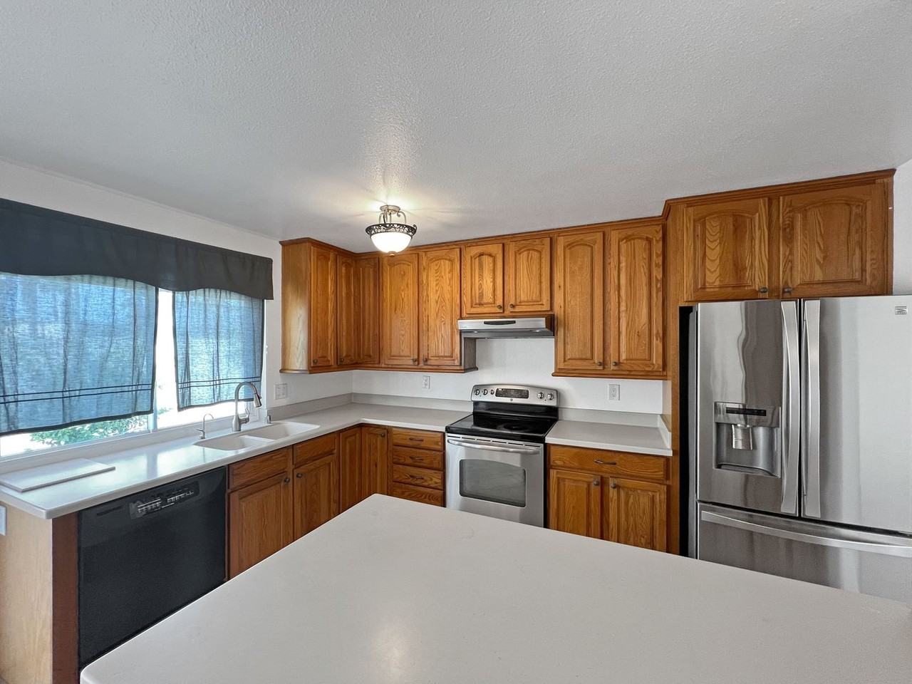 1334 Debenmark Pl - Photo 2 of 23