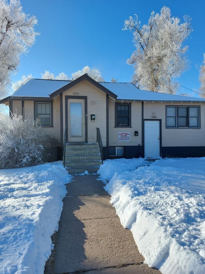 820 23rd St - Photo 7 of 10