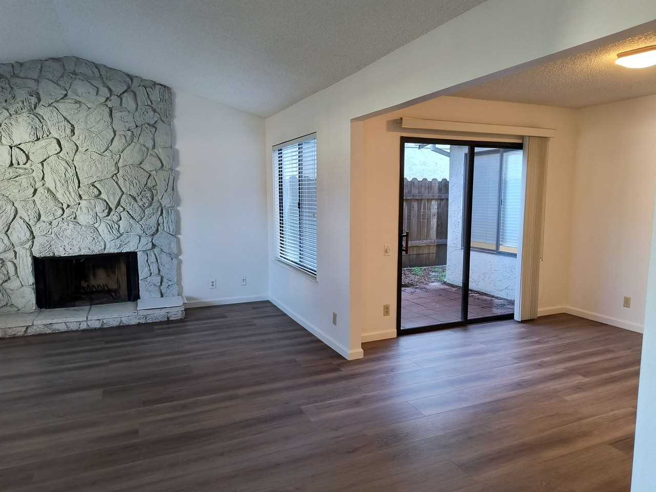 11224 Skagit River Ct - Photo 3 of 23