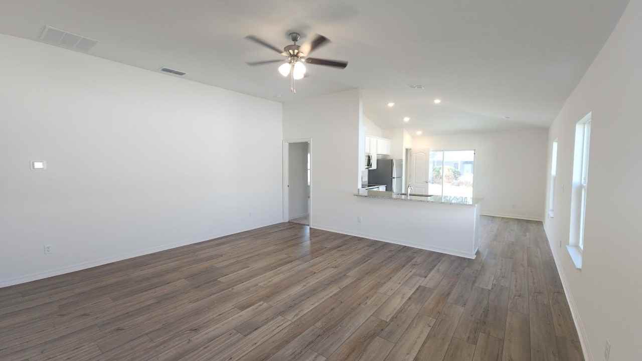 63 Pritchard Dr - Photo 5 of 25