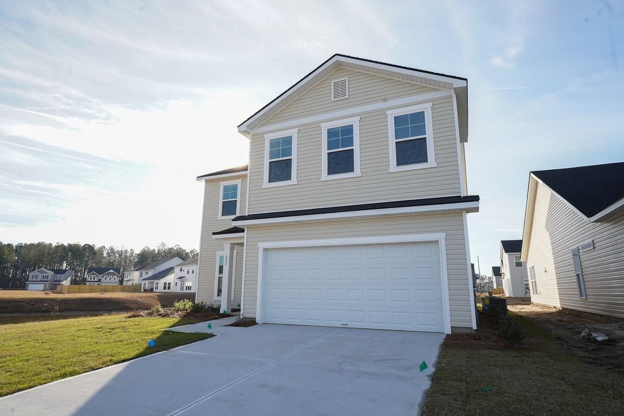 257 Brookline Dr - Photo 4 of 26