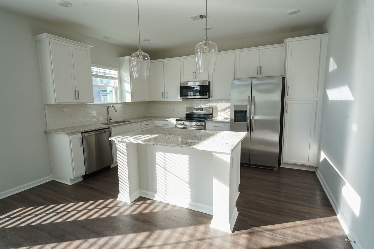 257 Brookline Dr - Photo 6 of 26