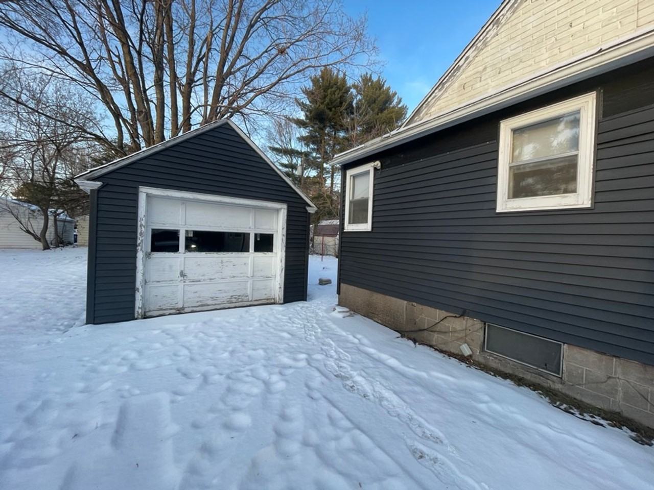 614 Winton St - Photo 2 of 10