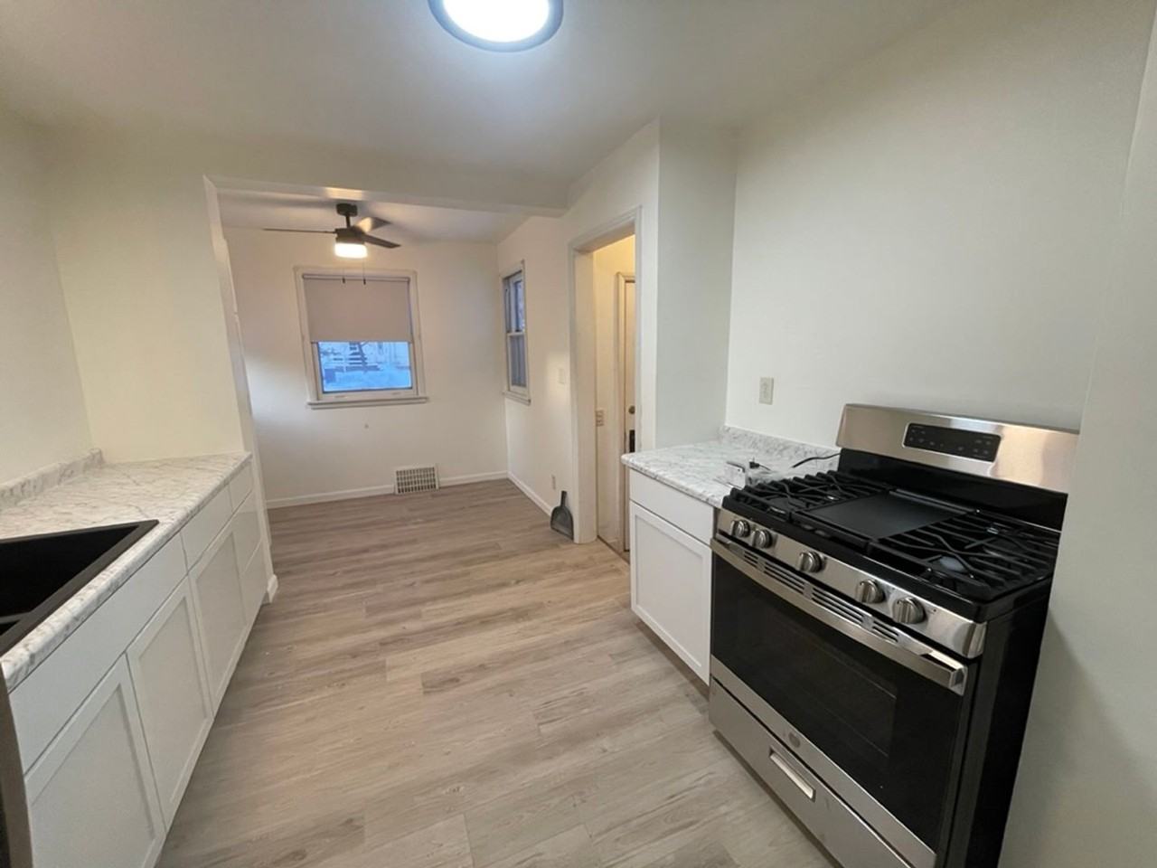 614 Winton St - Photo 6 of 10