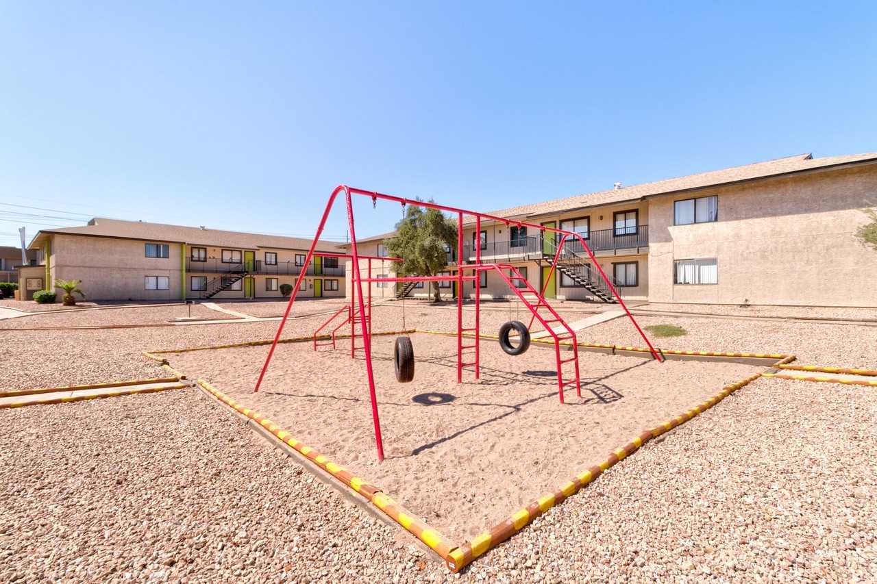 Welcome Home to Canyon Pointe Apartments! Ask about our availability, move in specials and low application fees! - Photo 4 of 25