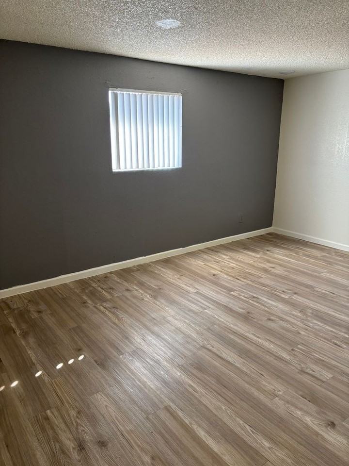 Vista Del Prado Apartments - Photo 5 of 10