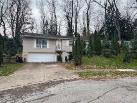 1824 Peachtree Ln - Photo 1 of 1