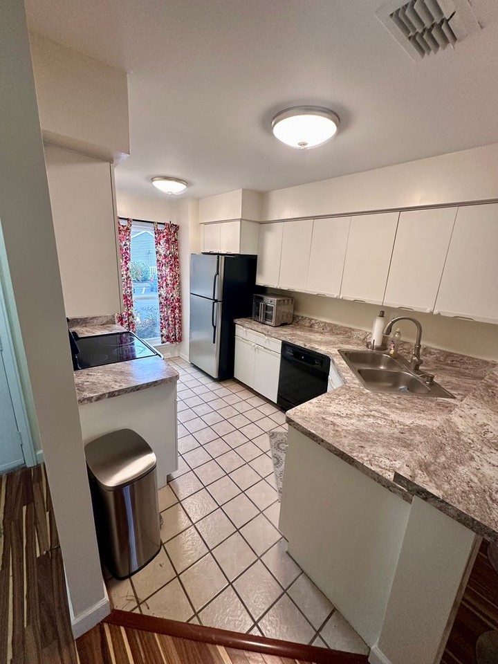 2819 Shearwater Cv - Photo 4 of 25