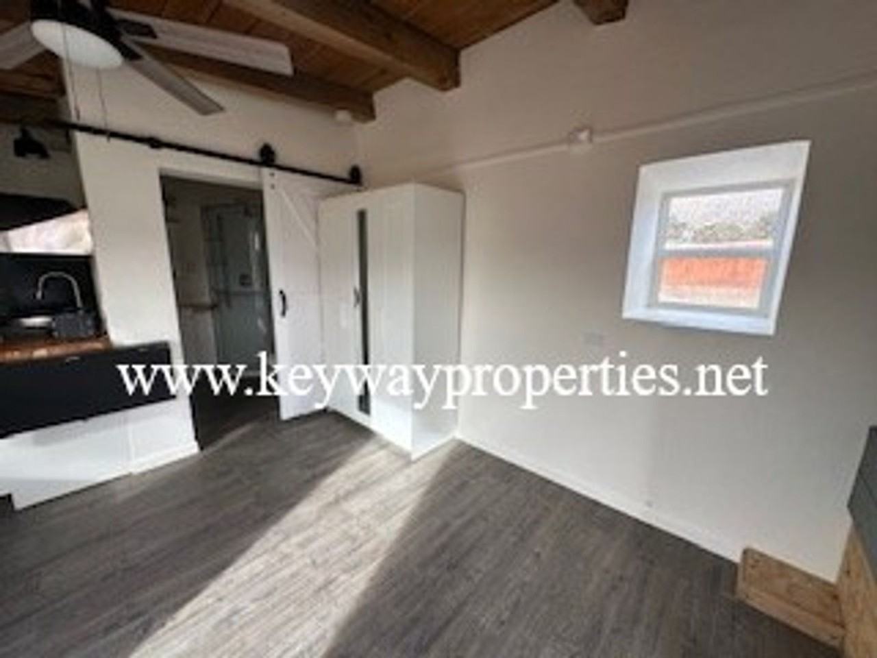 8 Whittier Pl Se - Photo 5 of 9