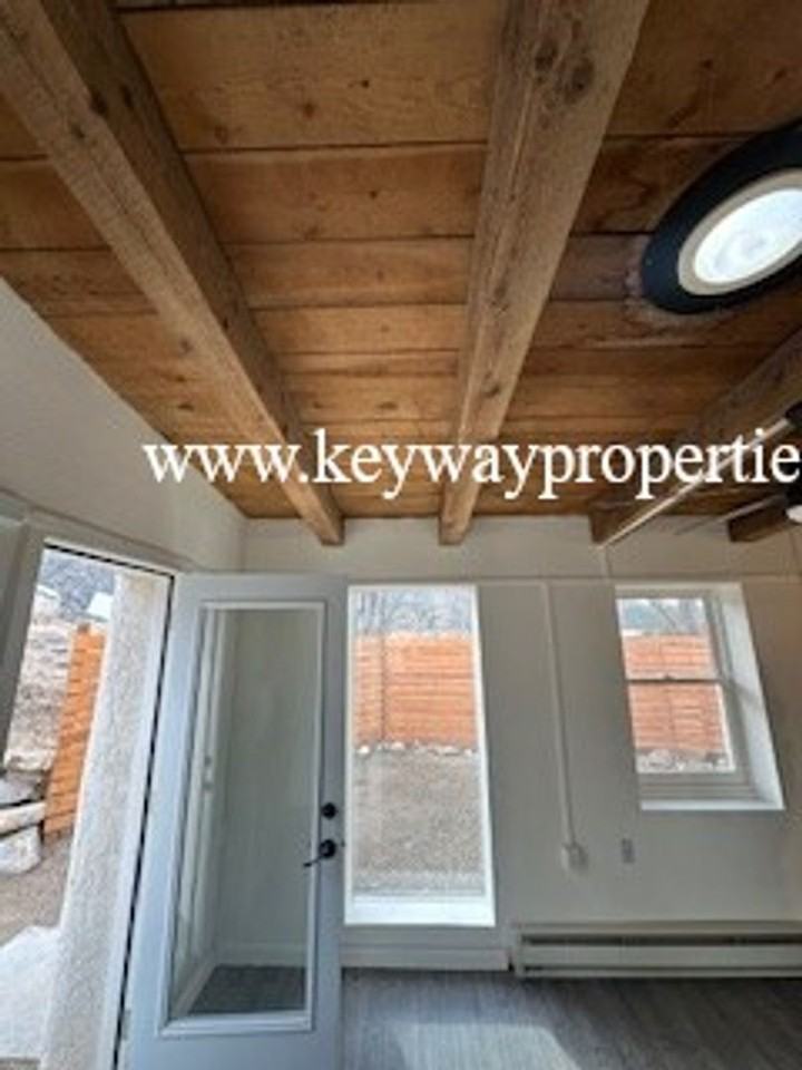 8 Whittier Pl Se - Photo 7 of 9