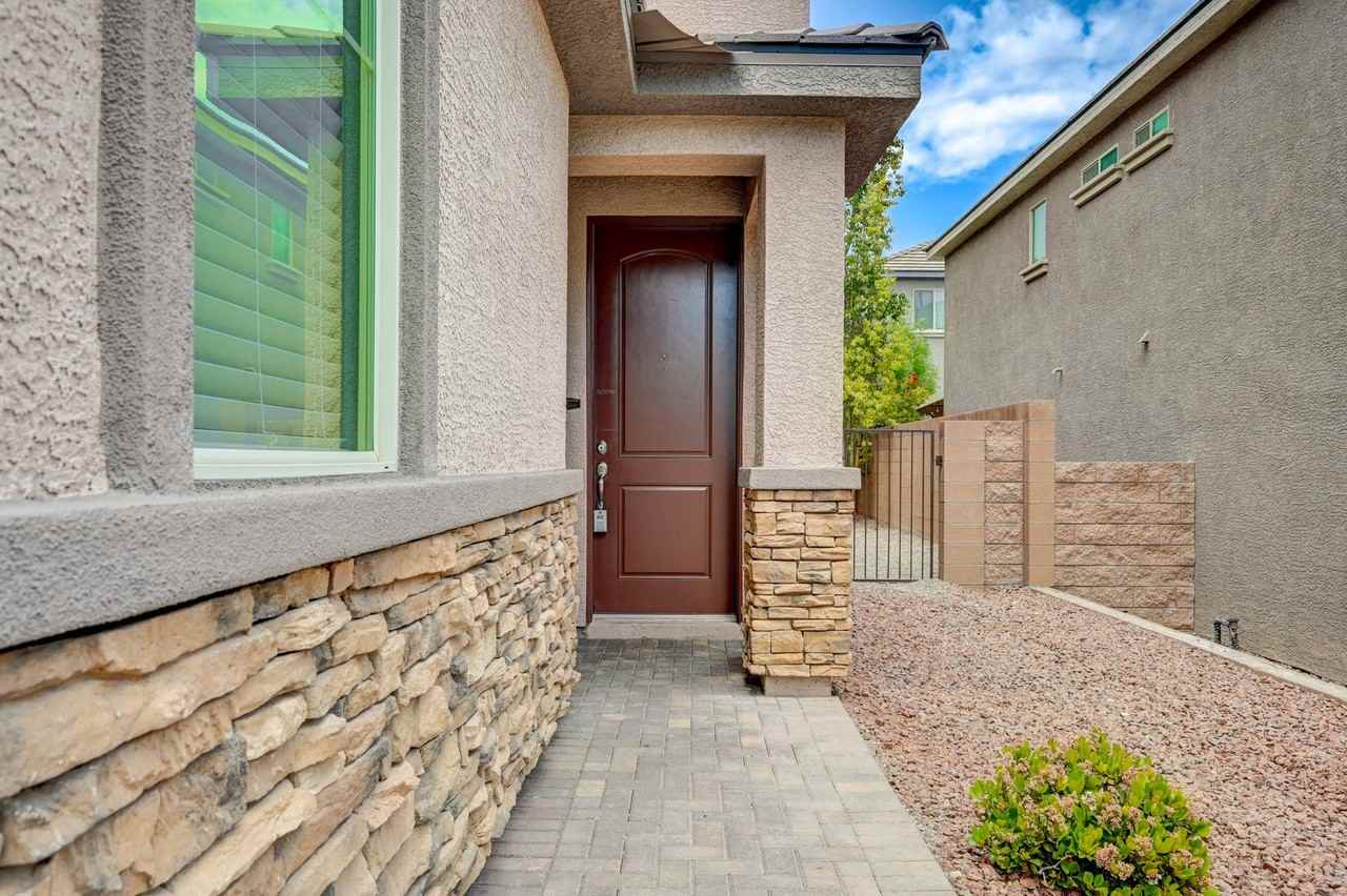 10520 Sparks Summit Ln - Photo 2 of 50