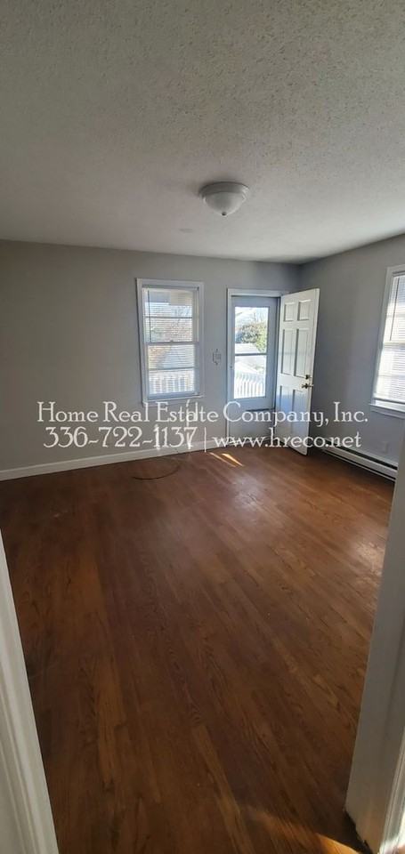 836 Gray Ave - Photo 3 of 7