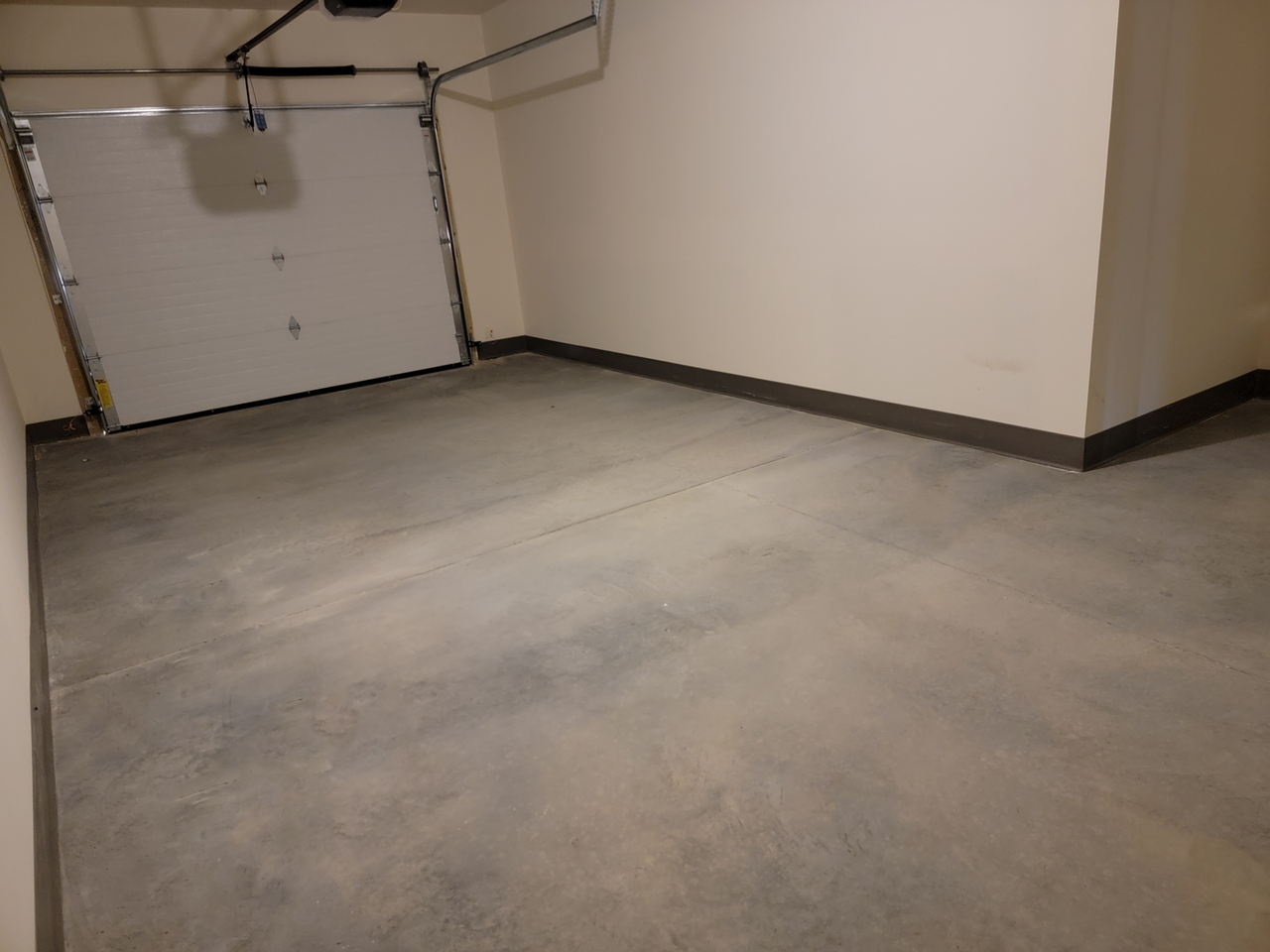 Rock Pointe Village II LLC - Photo 5 of 8